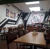 Foto Suasana 3 di Salt & Sugar Cafe and Bistro, Wonocolo, Surabaya