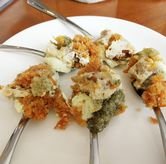 Foto Makanan 3 di Linni's Pattiserie, Sambikerep, Surabaya