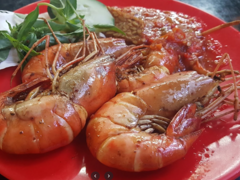 menu udang yang disajikan di rumah makan ijai samarinda